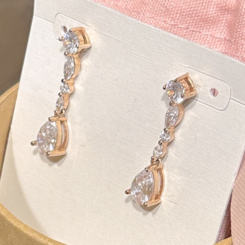 Elegant Rose Gold Teardrop Earrings
